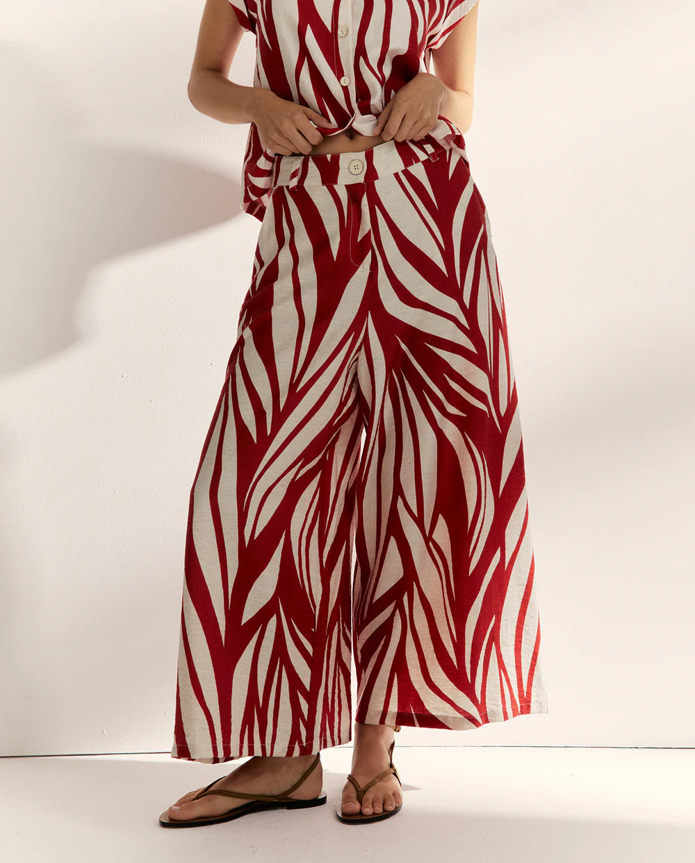 Pantalón ancho de mujer estampado tobillero