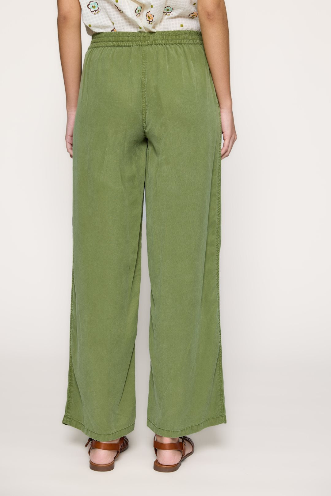 Pantalón Fluido de Tencel Caqui-Md’m