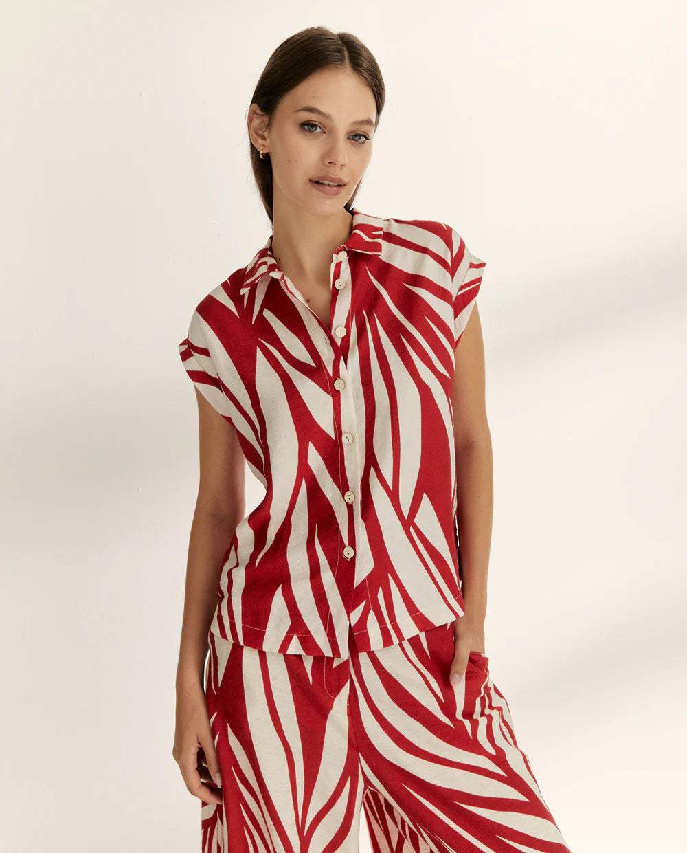 Camisa de mujer estampada cuello camisero